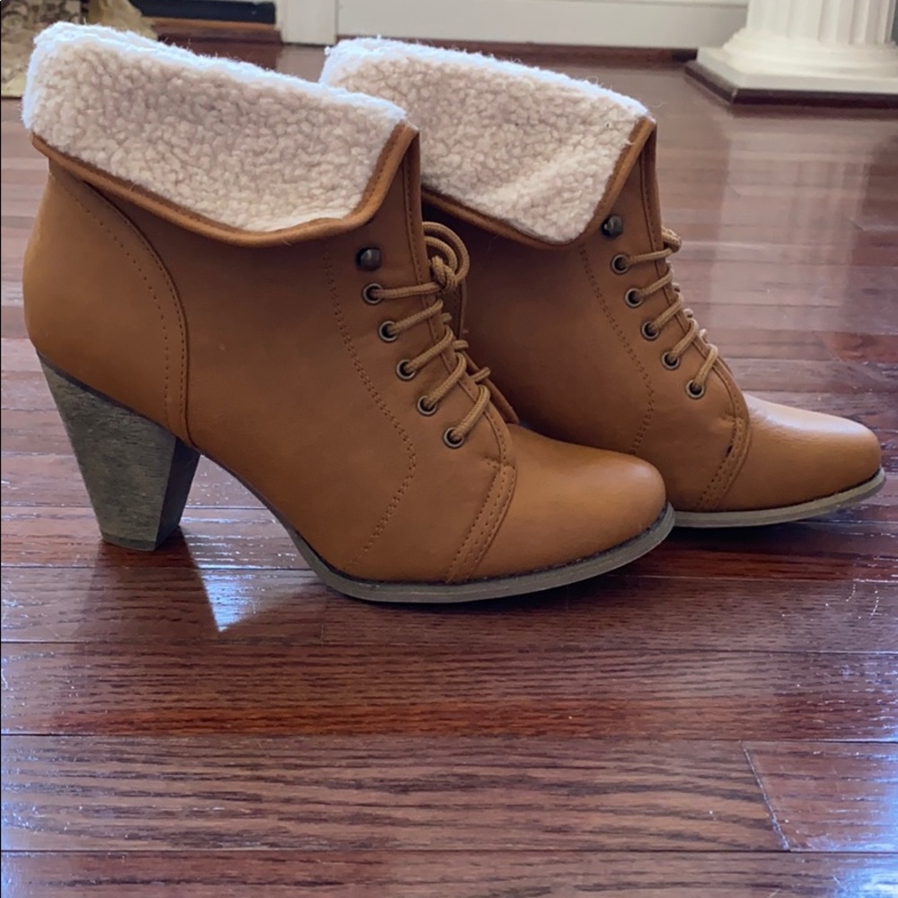 Heeled booties